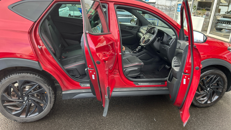 Hyundai Tucson 1.6 CRDi 48V MHD 136 N Line 5dr 2WD DCT Diesel Estate